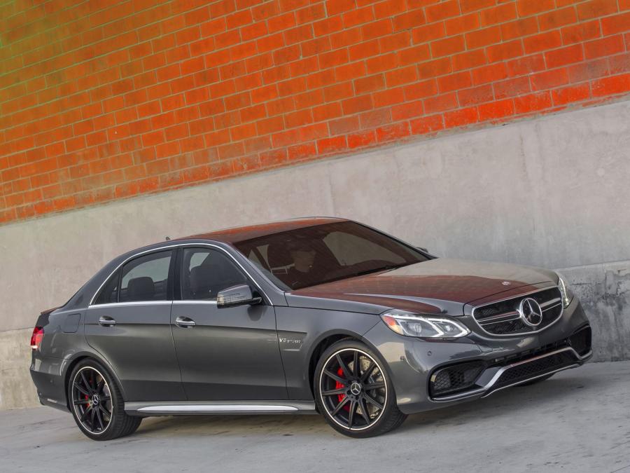  Mercedes-Benz E63 AMG S-Model 2013 года  (US) (фото 3 из 6)